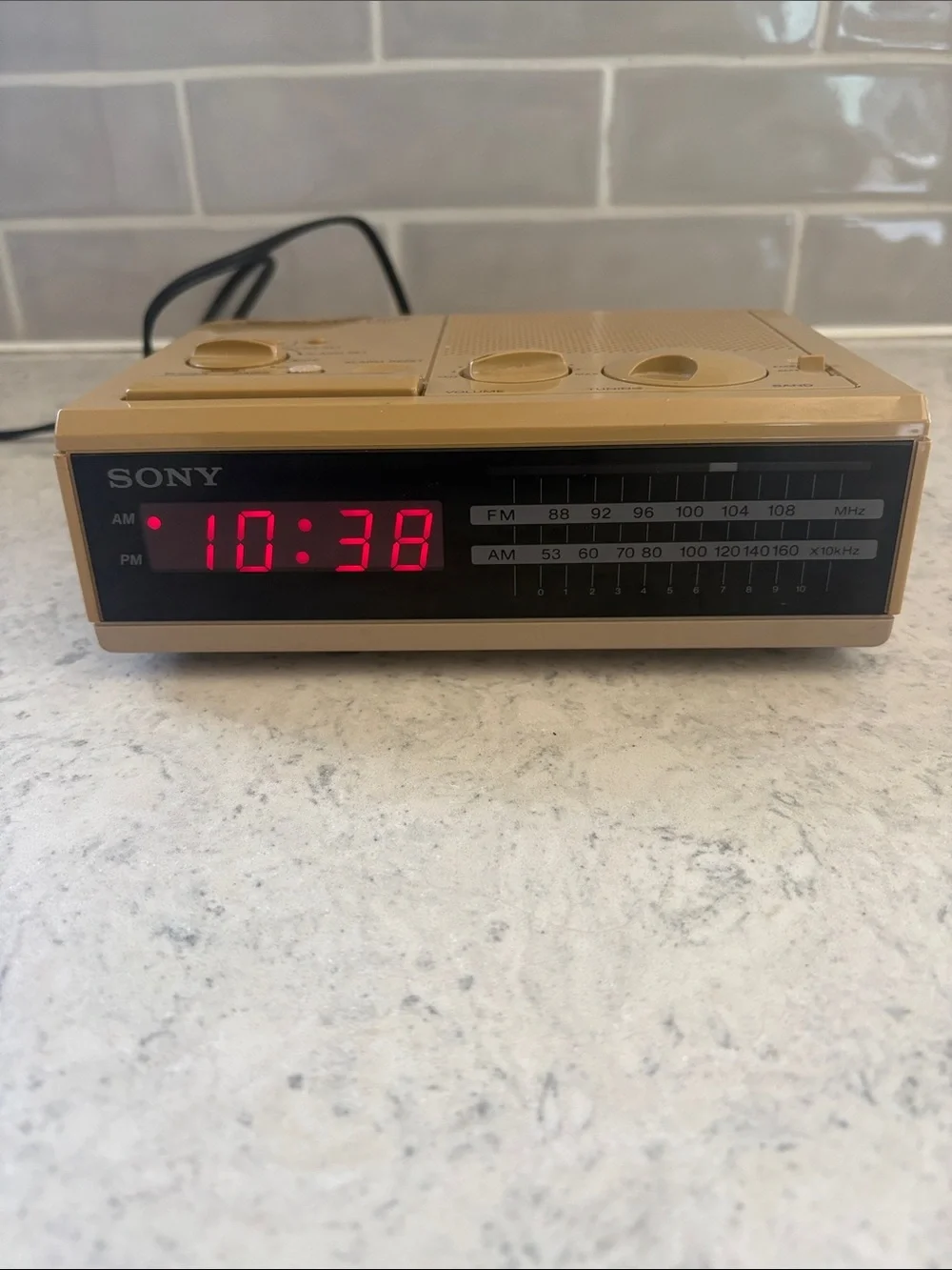Sony Dream Machine ICF-C2W Vintage Digital Alarm Clock AM/FM Radio - Works